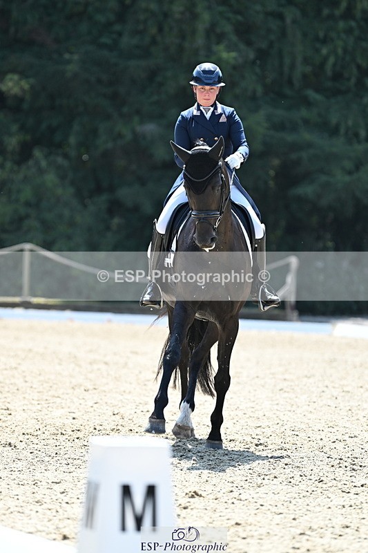 250810A-135819-07148 - 070-Abbie.NewburySeagry.Firstamour