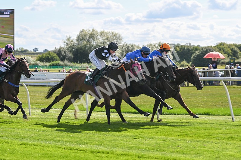 090925-Race 1-Hiccups-8236 - Race 1