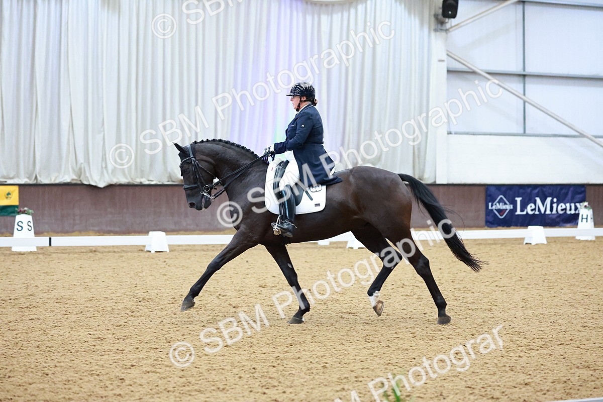 SBM_007735 - Class 9 - FEI INT II - 16.54.17.57