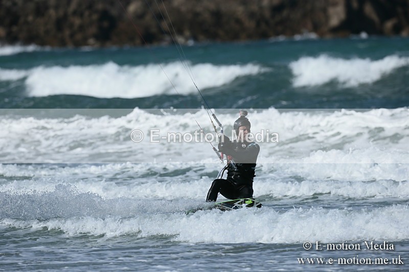KS 020413-205 - Kite Surfing