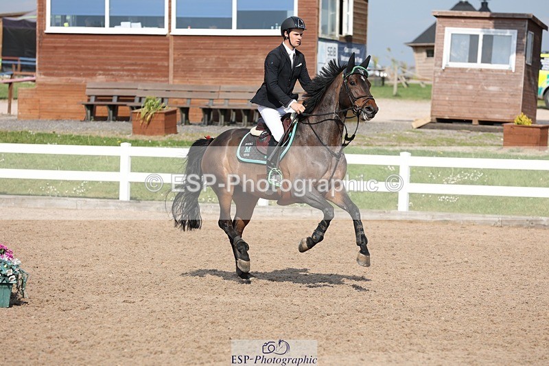 250509-170619-09126 - Cls 24 Snr Newcomers