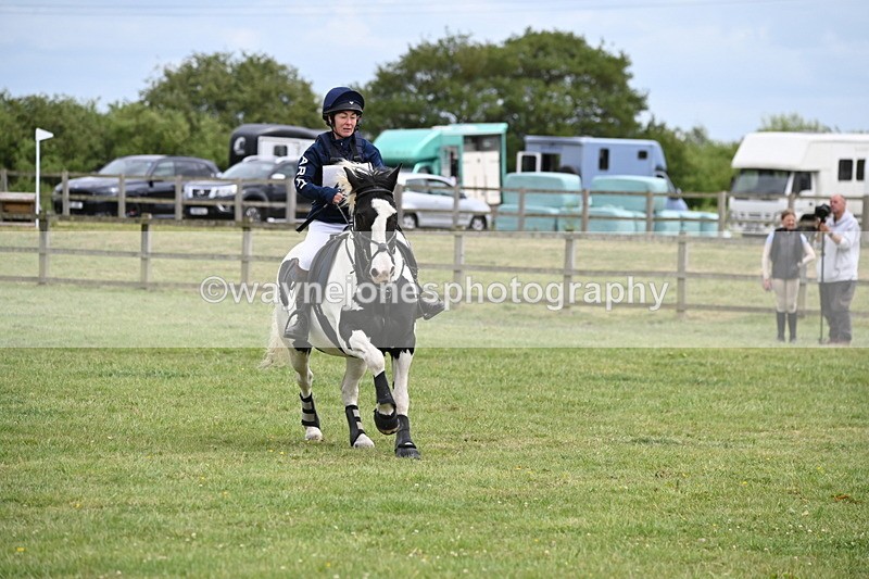 WJ6_3930 - Class 6 80cm