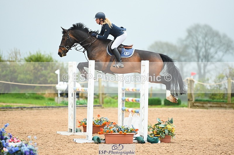 230505A-110738-03590 - Cls 21 Snr 1.20m Open