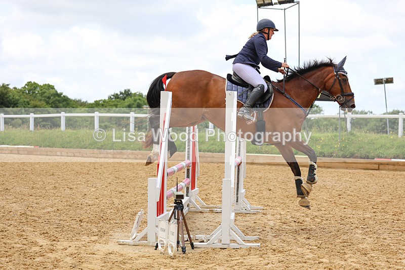 3E7A3253 - Class 4: Senior British Novice/90cm open