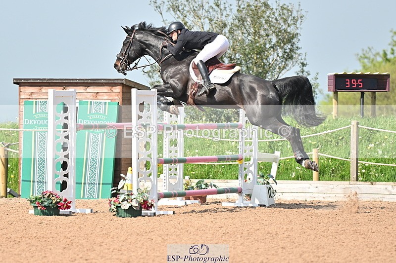 240512A-101144-17170 - Cls 48 National 1.30m Open