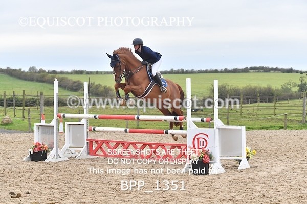BPP_1351 - CLASS 16 SUN Senior Newcomers/ 1.10m Open