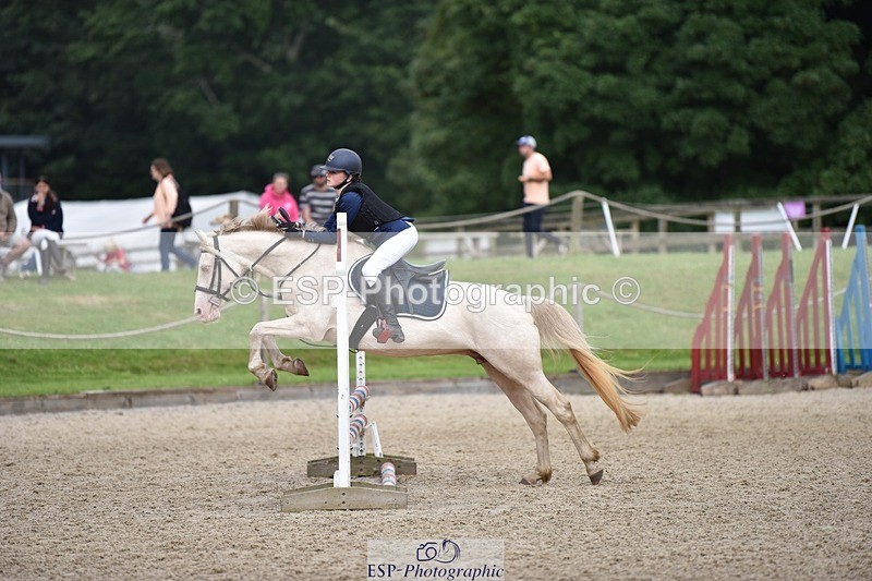 240802-101600-00764 - 70cm Round 1