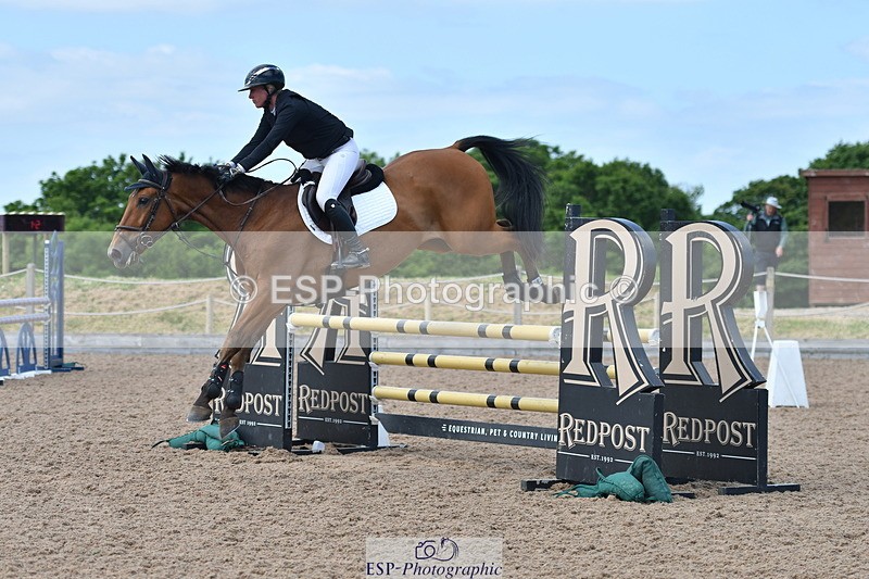 240609A-115240-04790 - Cls 17 Snr 1.05m Open