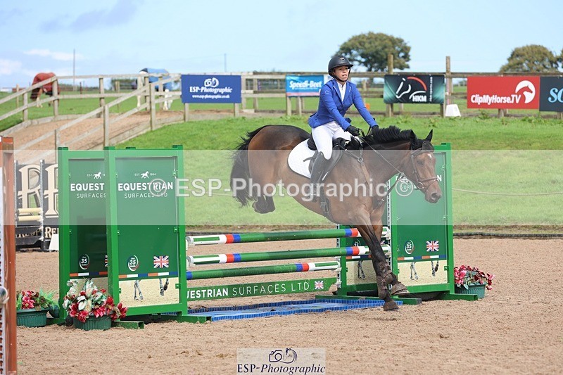 250911-142139-02415 - Cls 5 Chard Snr 90cm Speed Derby