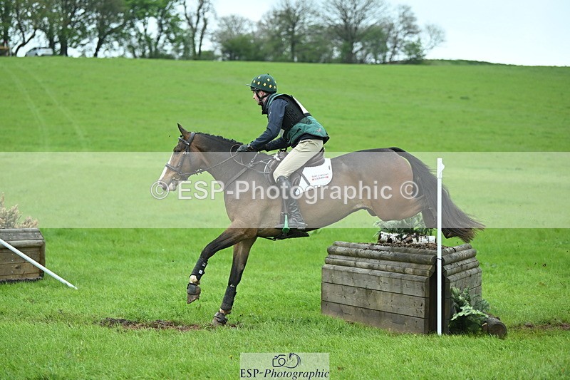 250419-105142-08079 - 425-Ollie.Martin-MIH.POP.SOCKS