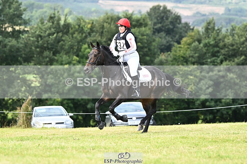 240825X-105345-31216 - 70cm XC 10.00 to 11.00