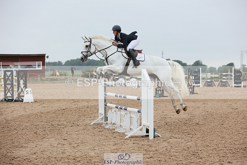 250524-124908-04797 - Cls 15 Snr Fox 1st Rnd