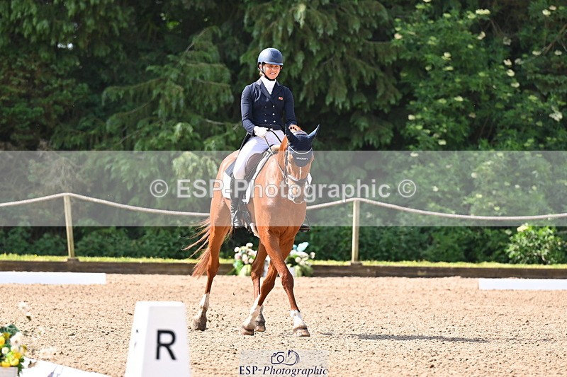 250523A-101808-05901 - C-261-Danielle.Dunn-ICI.DOR.DE.DONNA.CADANZA.Z