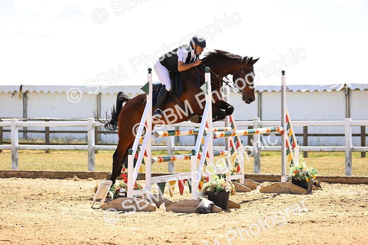 SBM_014475 - Class 15 - Senior Newcomers - 1.10m Open