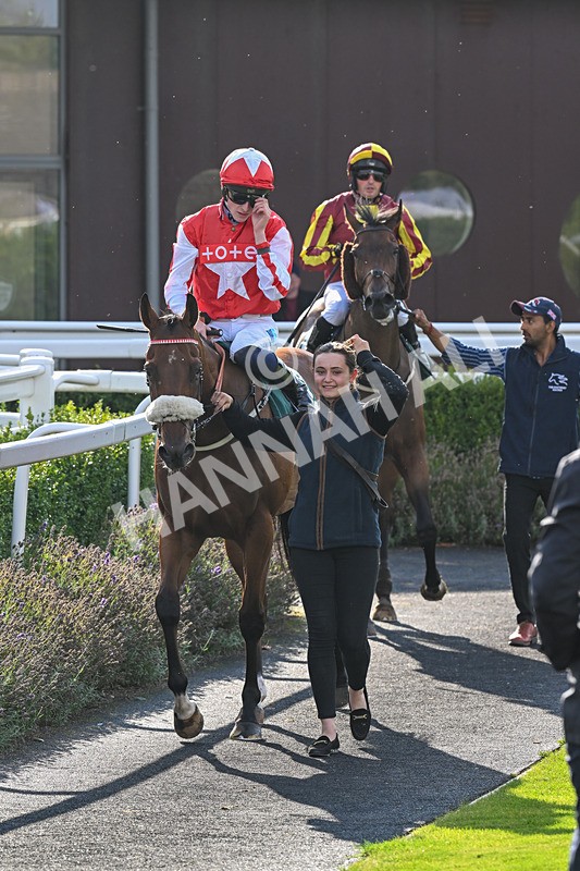 280824-Race 6-Night On Earth-4970 - Race 6