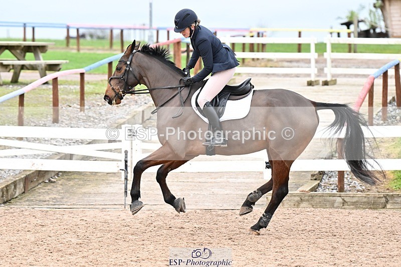 250112-130511-01369 - Cls 20 Newcomers and 1.10m Open