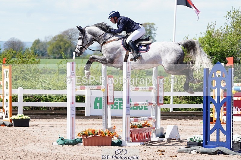 250427-134526-16580 - Cls 8 - 2 Star Medium Tour