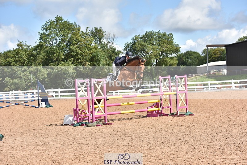 230806A-110840-01337 - Cls 17 Snr Discovery & 1m Open