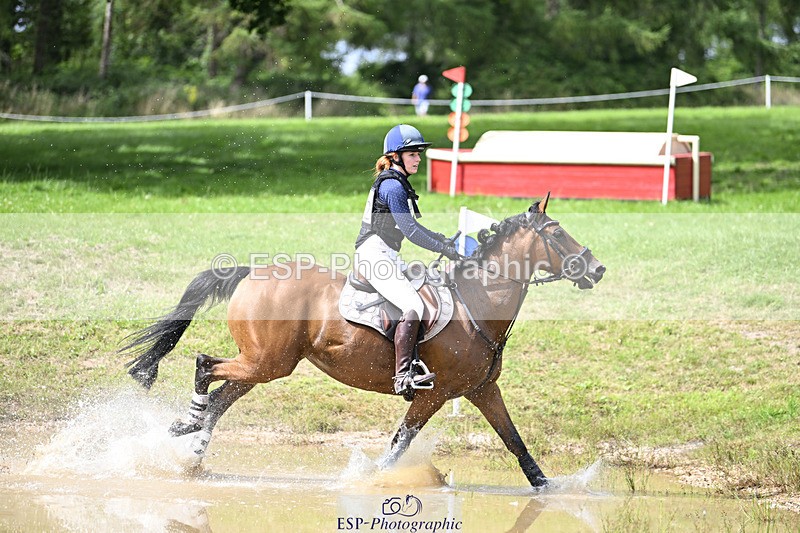 240804-153543-18318 - 652-Tessa_Arthur-FIDGET