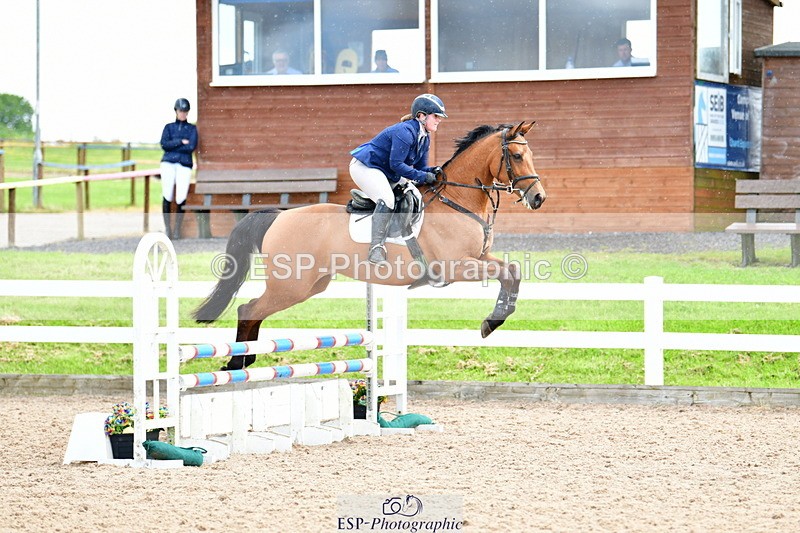 240526A-121142-07616 - Cls 31 85cm National Am Qualifier