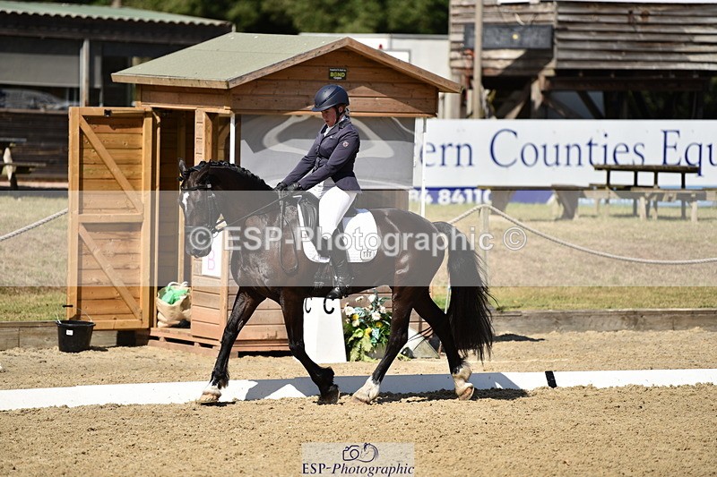 140110A-050026-12346 - 168-Samantha.Pring-Tongwynlais.Moon.Dancer