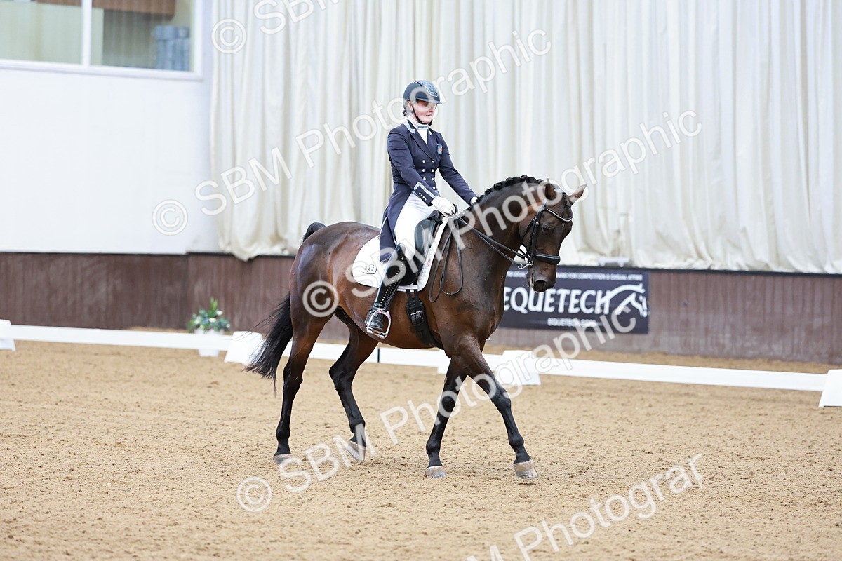 SBM_015832 - Class 5 - FEI INT II - 15.48-17.00