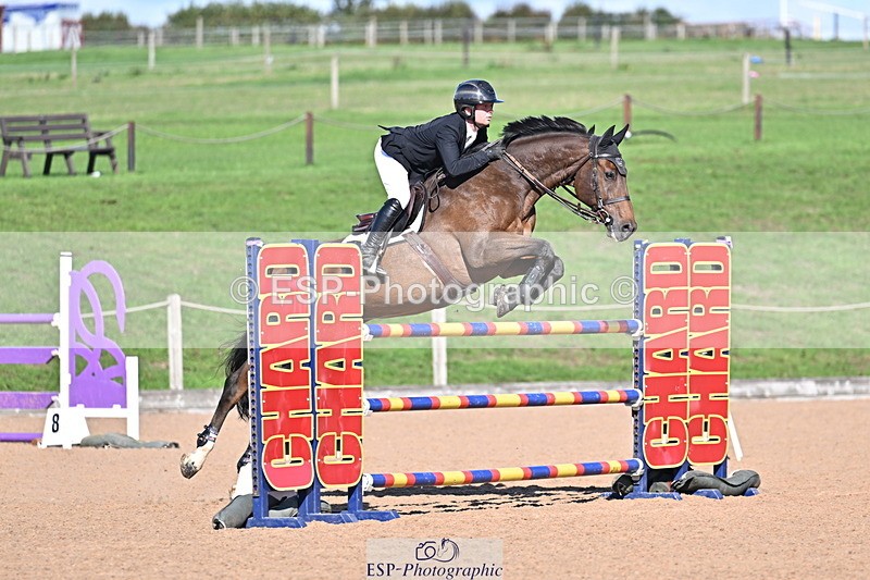 260923B-153650-01052 - Cls 06 Snr Fox & 1.20m Open