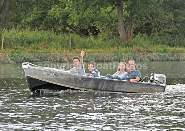 090712 HOBBS SCAMPI IMG_0186 - River Launches