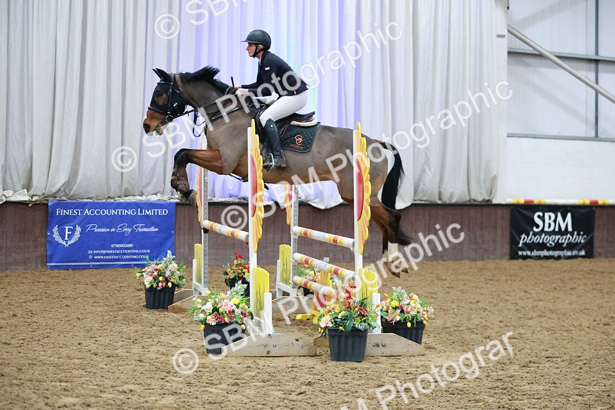 SBM_004516 - Class 17 - Senior Newcomers - 1.10m