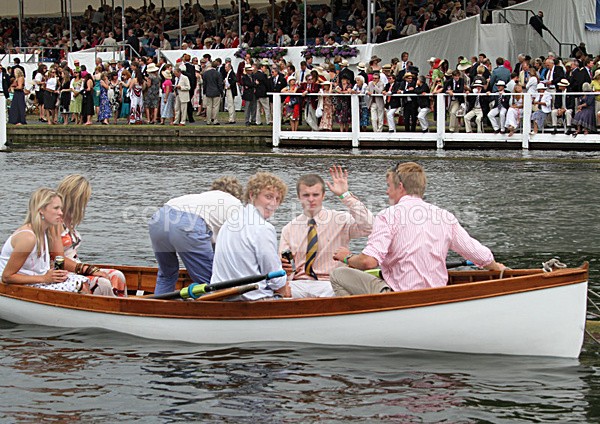 100702 HENLEY REGATTA IMG_9610 - HENLEY REGATTA - FRIDAY 2nd JULY 2010