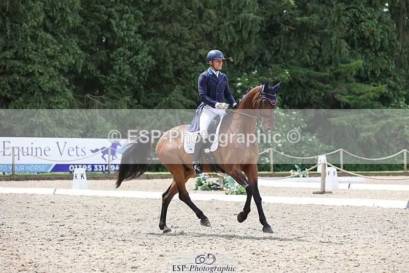 240523-125957-02491 - 301-CAMOUFLAGE-Alexander_Bragg