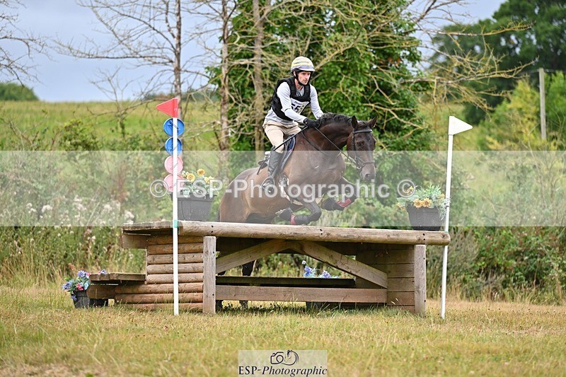 250803A-124258-13474 - M-556-Alex.Jupp-CARRY.ON.REGARDLESS