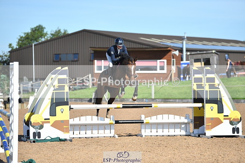 230903A-100653-03593 - Cls 12 95cm Amateur Quali