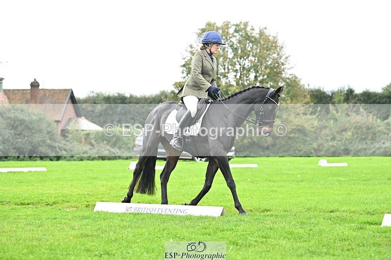 241024-134344-04188 - 329-Lisa.Donner-NOTNOWBABE