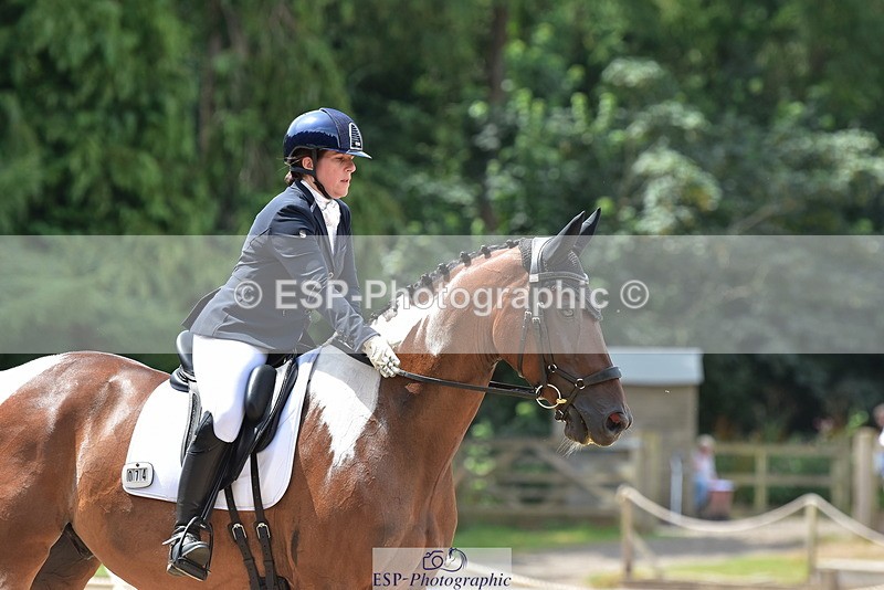 250719A-125200-05767 - 074-Victoria.Hamlyn-White-Langaller.Tarak