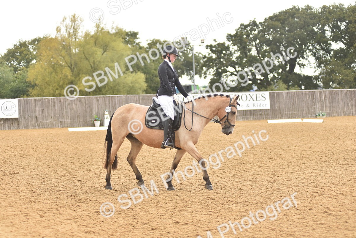 SBM_42379 - D22 - Junior Championship Intro 3