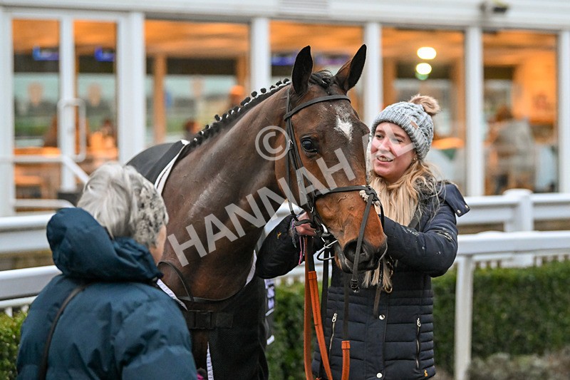 110124-Race 7-Freddy Robinson-3246 - Race 7