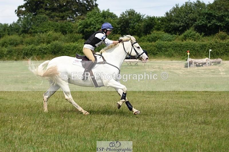 230625-112340-02371 - XC 90cm 11.00 to 12.00