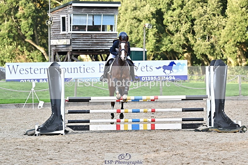 251005A-172414-05332 - Cls 11 Open 1m-1.05m