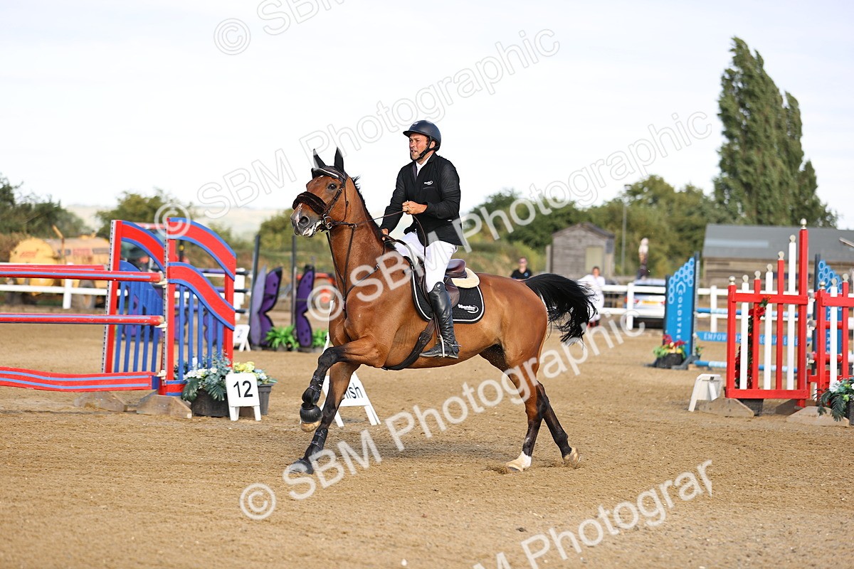 SBM_012356 - Class 11 - National 1.40m Open