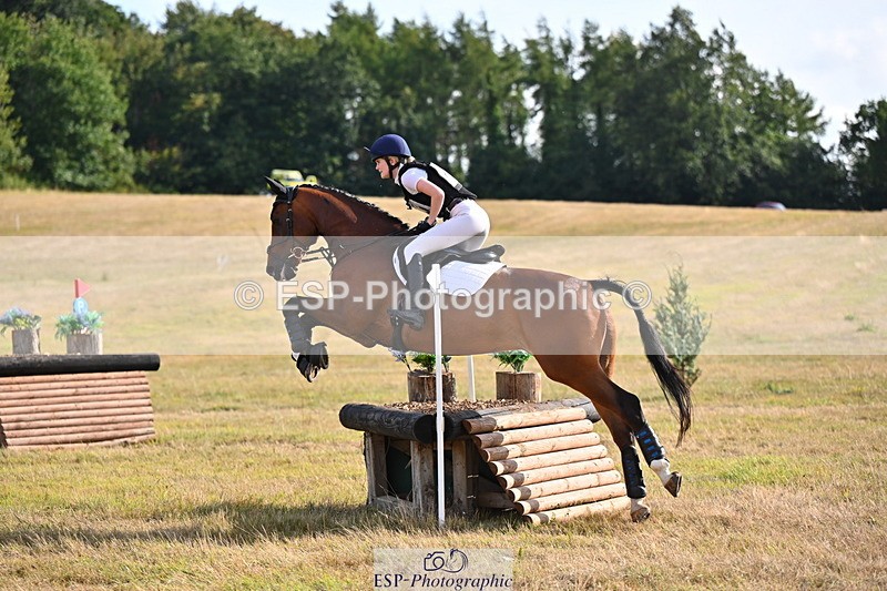 250803A-172014-18022 - R-810-Molly.Ashwin-GONTENDRO