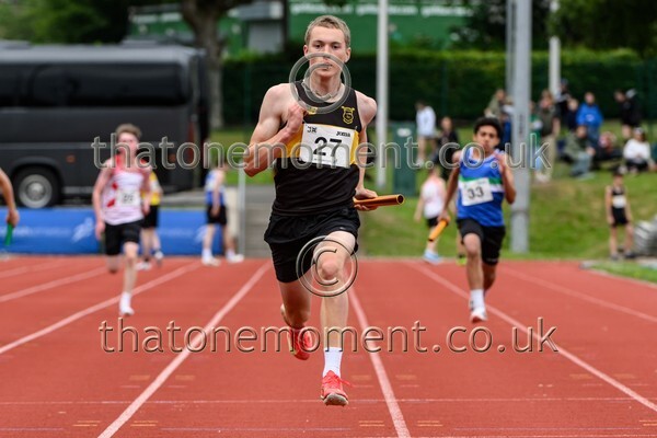 Relays25-925456 - Track Male Set Two