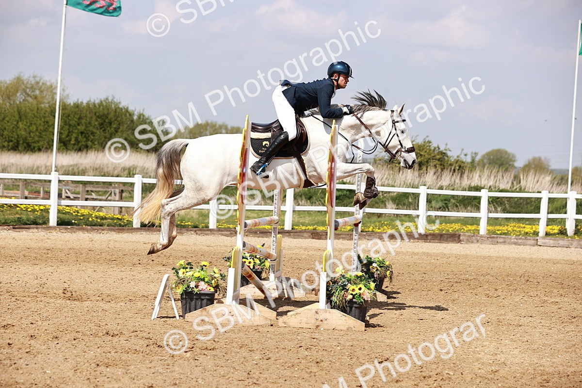  - Class 23 - Senior 1.05m