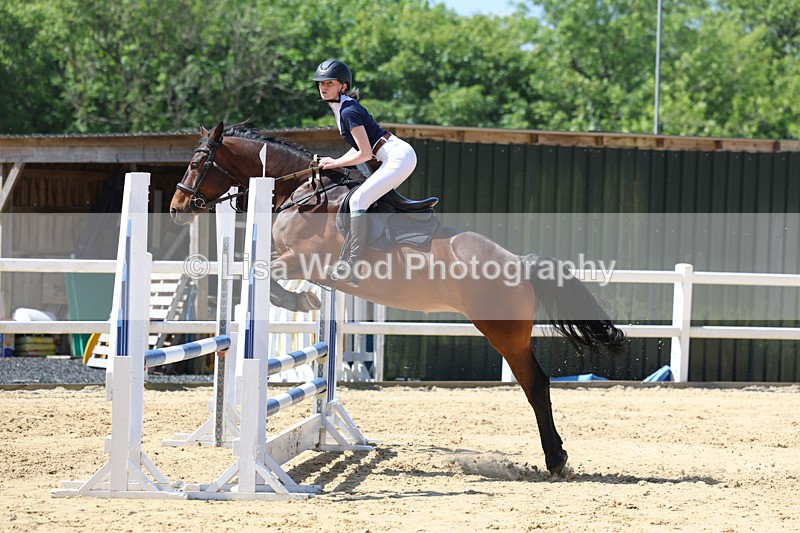 3E7A9451 - Class 8: Senior 80cm