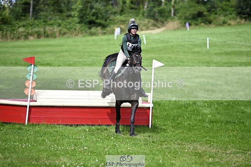 240803-151832-08466 - 176-Marie_Webber-BENNY'S_DOUBLE_DIAMOND