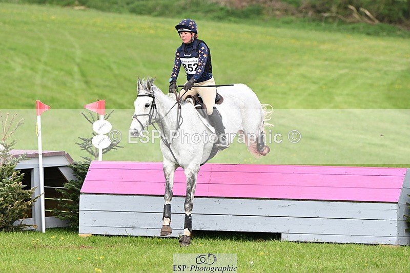 250419-170455-13565 - 852-Janine.Paterson-MACHAS.GREY