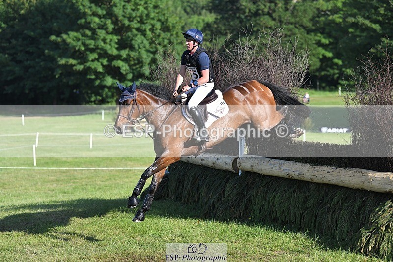 230527-181450-14092 - 175-MONBEG_EQUITY-Tom_McEwen-XC