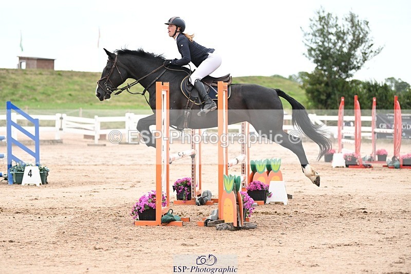 250727-090435-08690 - Cls 31 British Novice and 90cm