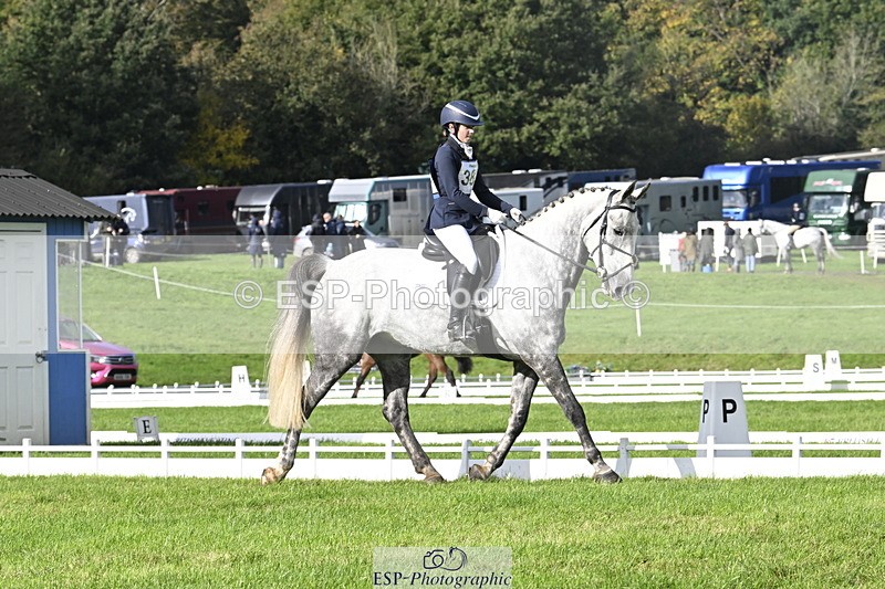 251023A-144951-04404 - E-382-Yasmin.Meredith