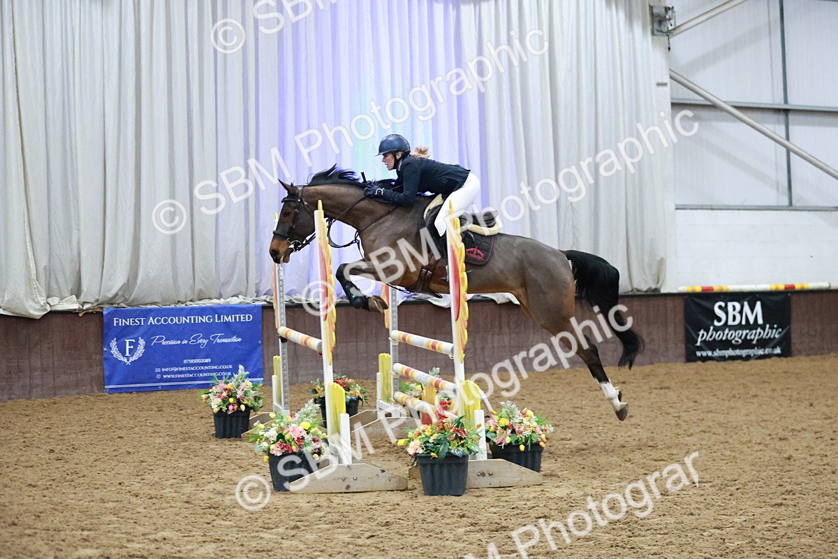 SBM_004591 - Class 17 - Senior Newcomers - 1.10m